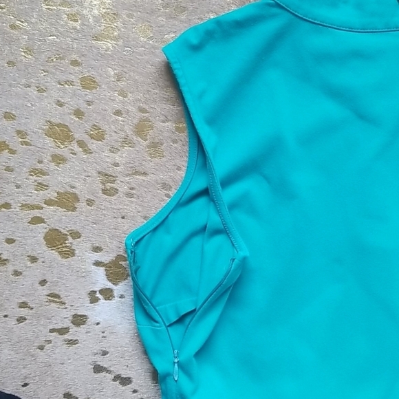 Eshakti Green Fit & Flare Short Collar Front Zip Dress w Detail at Waistline - Picture 12 of 12